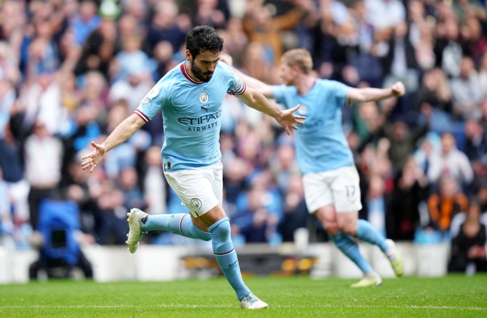  哈兰德戴帽助曼城大胜，蓝月亮剑指联赛桂冠  