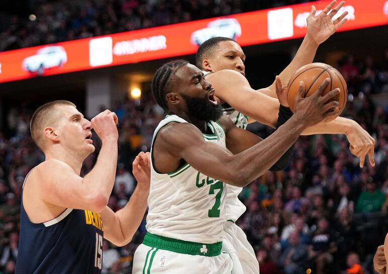  戈贝尔两双加持森林狼主场力挫雷霆收获三连胜