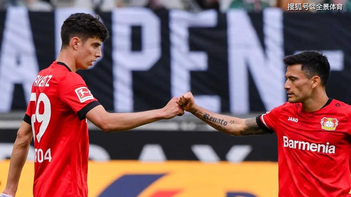  沃尔夫斯堡定位球再显威力，头球接力配合精妙绝伦  